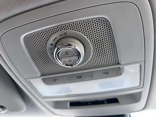MG ZS 1.5V - Image 13
