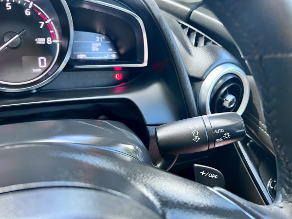 MAZDA 2 1.3 S LEATHER - Image 13