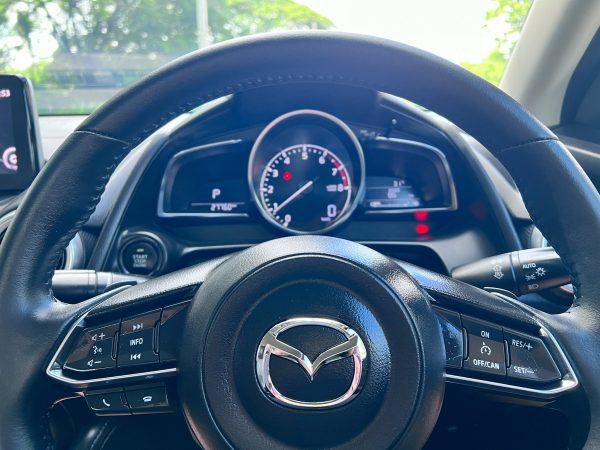MAZDA 2 1.3 S LEATHER - Image 15