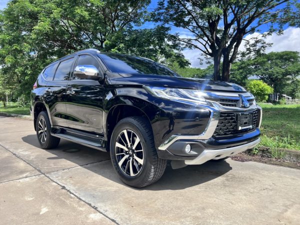 MITSUBISHI PAJERO 2.4GT