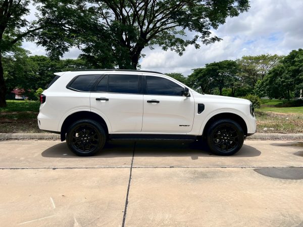 FORD EVEREST NEXTGEN SPORT 2.0 2WD + Option Pack A - Image 4