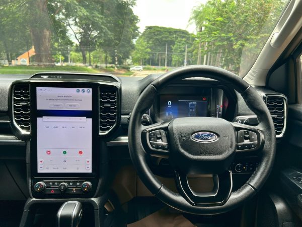 FORD EVEREST NEXTGEN SPORT 2.0 2WD + Option Pack A - Image 11