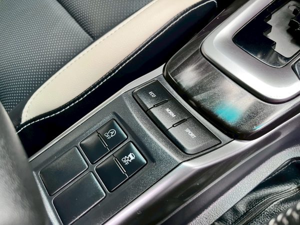 Fortuner Legender 2.8V 4WD - Image 15