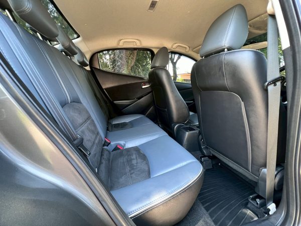 MAZDA 2 1.3 S LEATHER - Image 7
