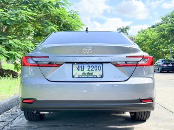 TOYOTA CAMRY HEV Premium Luxury - Image 6