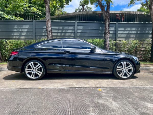 MERCEDES BENZ C250 Edition One - Image 3